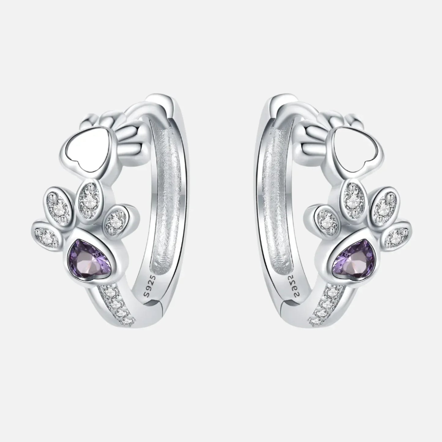 Boucles D'oreilles En Argent Avec Zircone et Pierre Précieuse en Forme de Cœur.