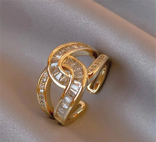 Bague élégante nouée